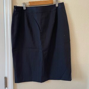 Brand new Brooks Brothers skirt. Size 6. Navy blue.